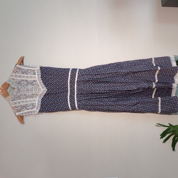 Gunne Sax | Dresses | Vintage Gunne Sax Blue Lace Floral Midi Dress ...